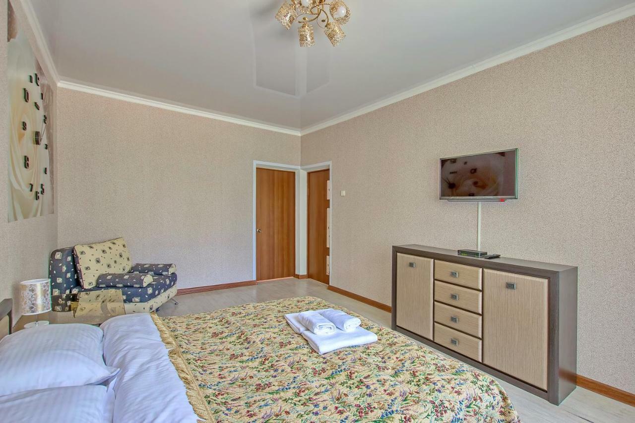 Cozy Apartment On Rozybakiev 145. Atakent 阿拉木图 外观 照片