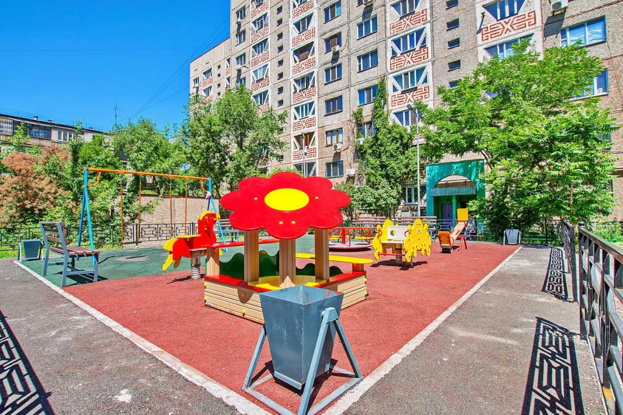 Cozy Apartment On Rozybakiev 145. Atakent 阿拉木图 外观 照片